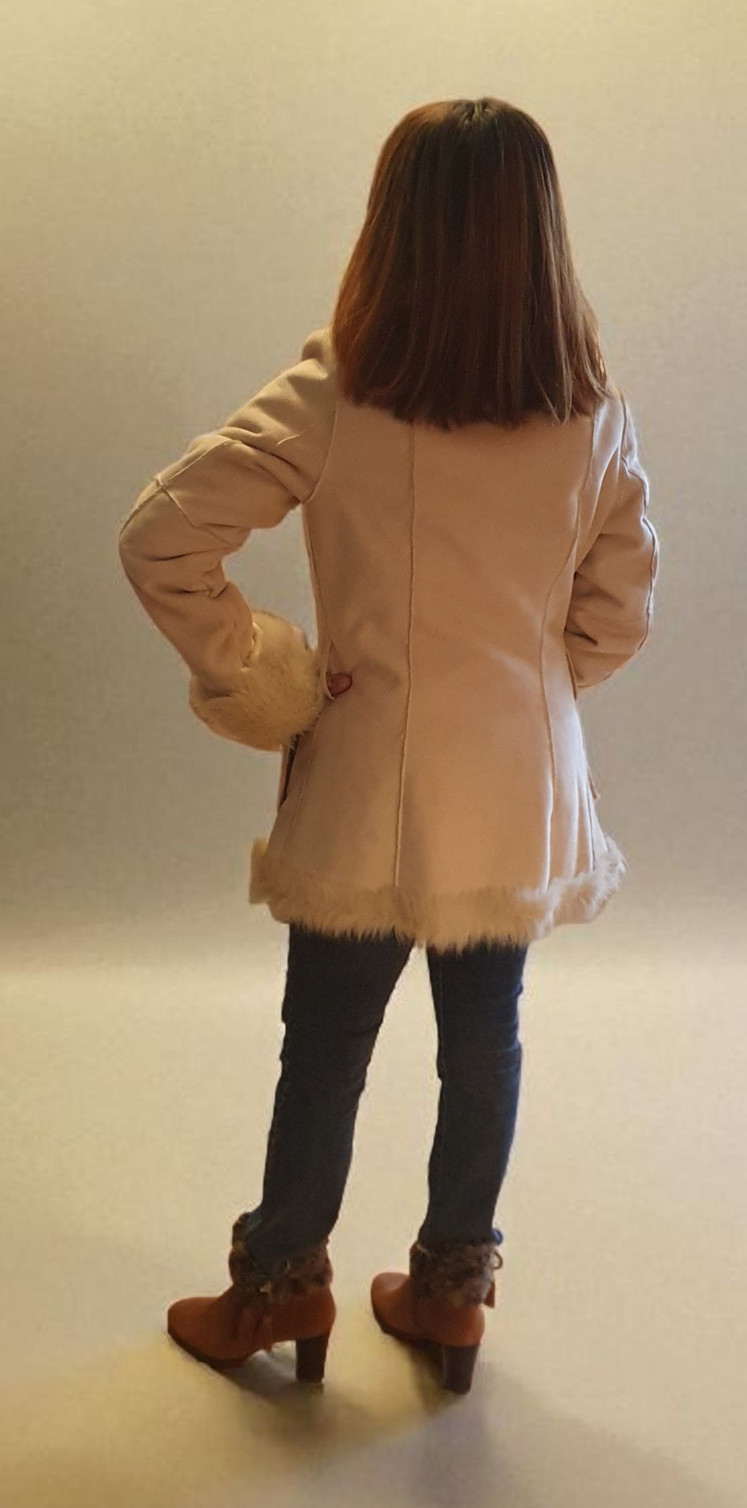 Vit skinn jacka med päls