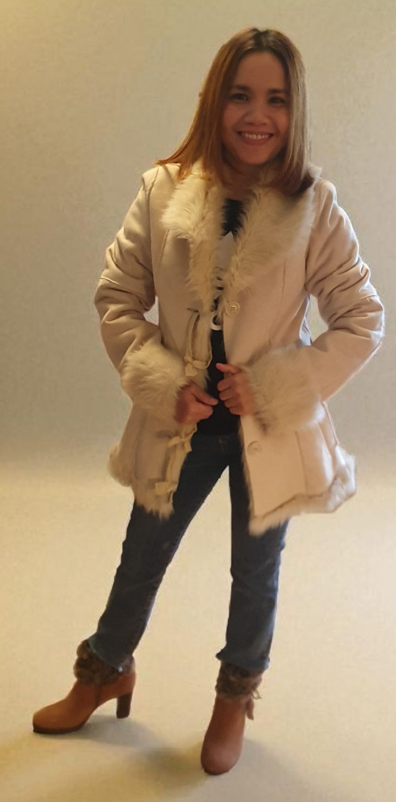 Vit skinn jacka med päls